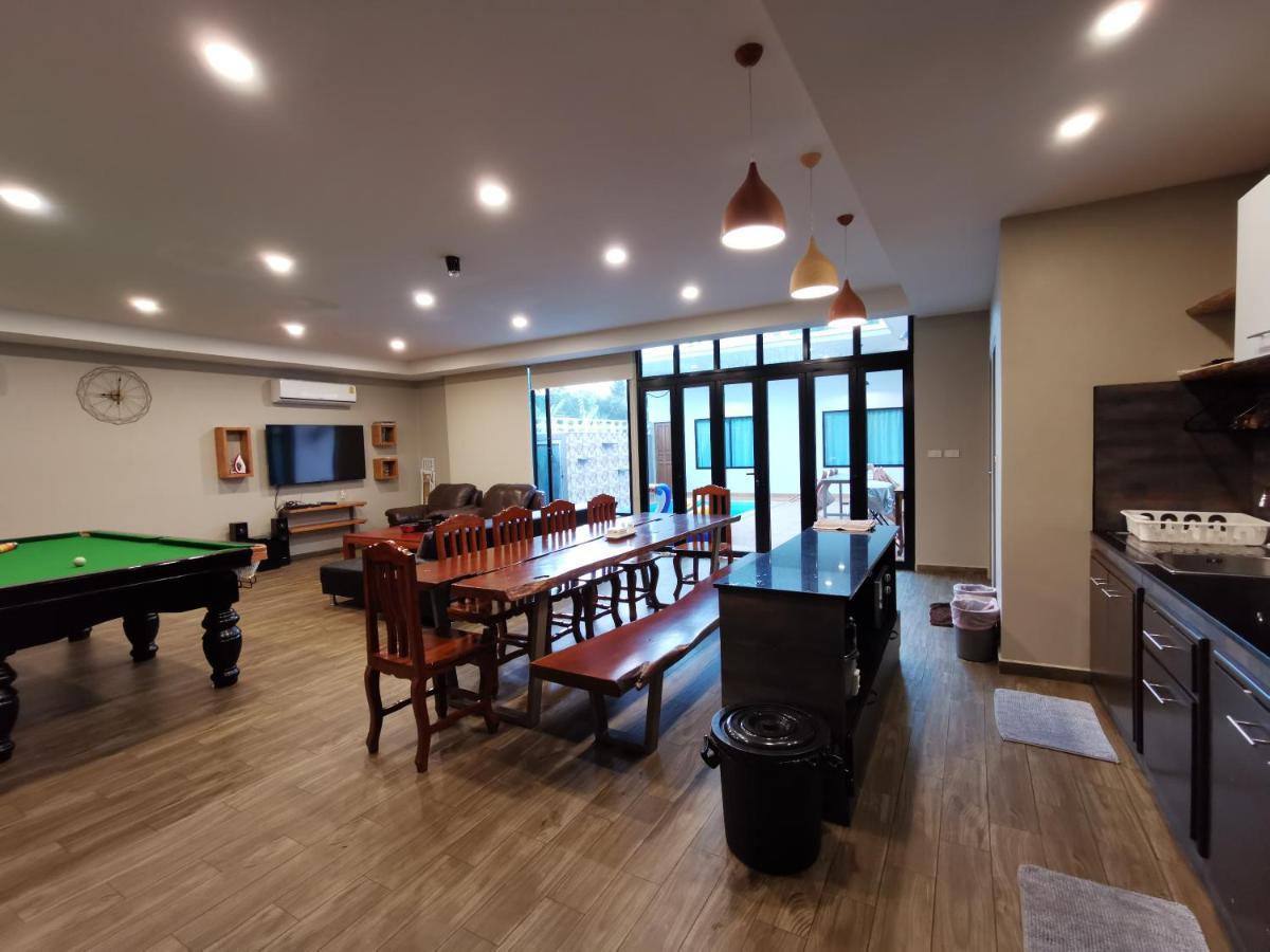 Thepprasit Cosy Villa Jomtien Beach Buitenkant foto