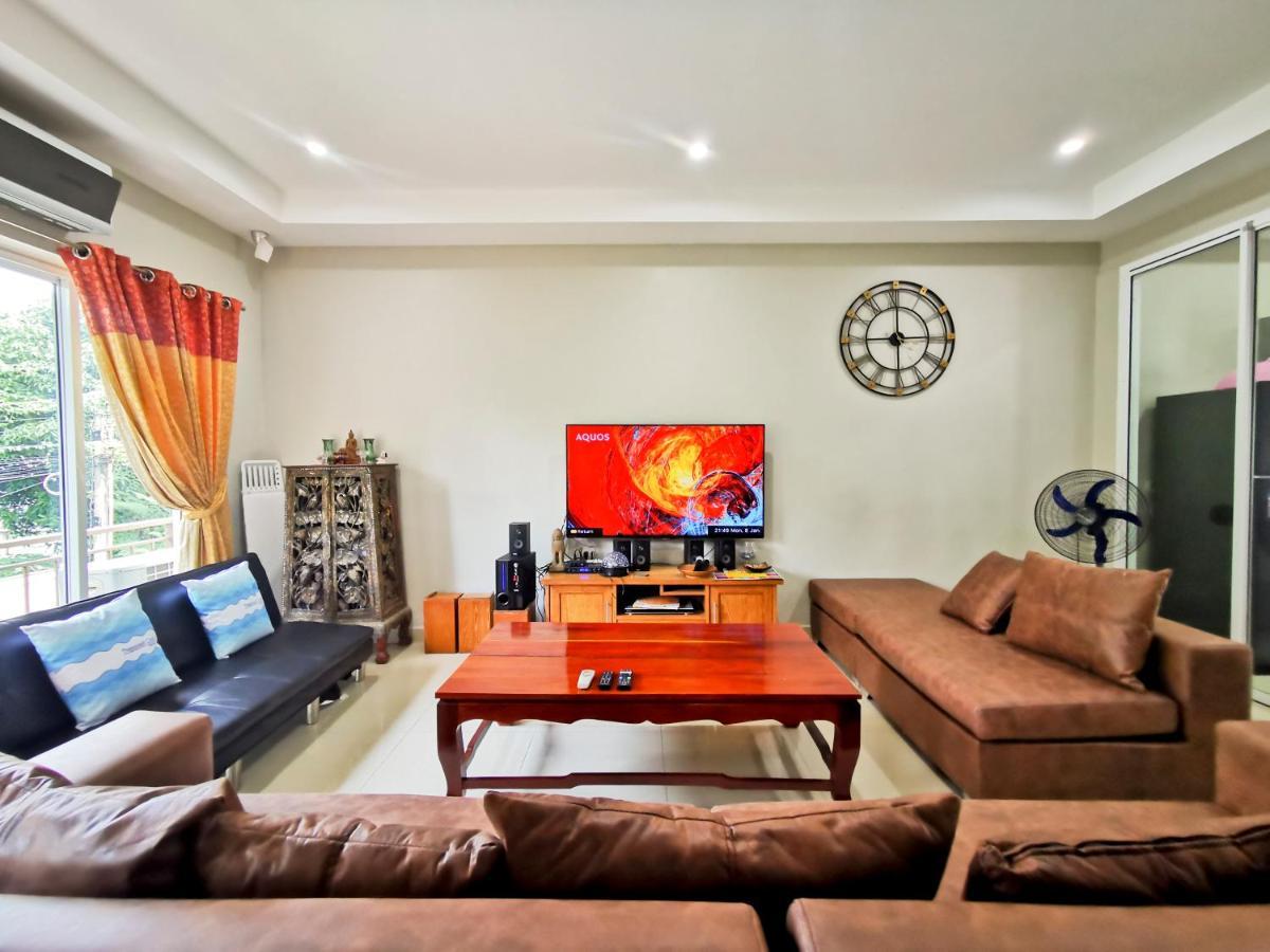 Thepprasit Cosy Villa Jomtien Beach Buitenkant foto