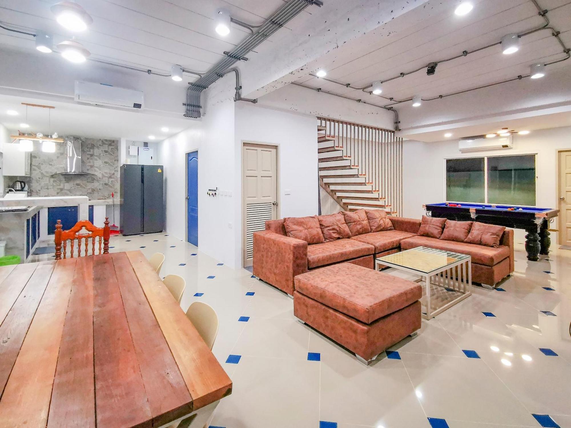 Thepprasit Cosy Villa Jomtien Beach Buitenkant foto