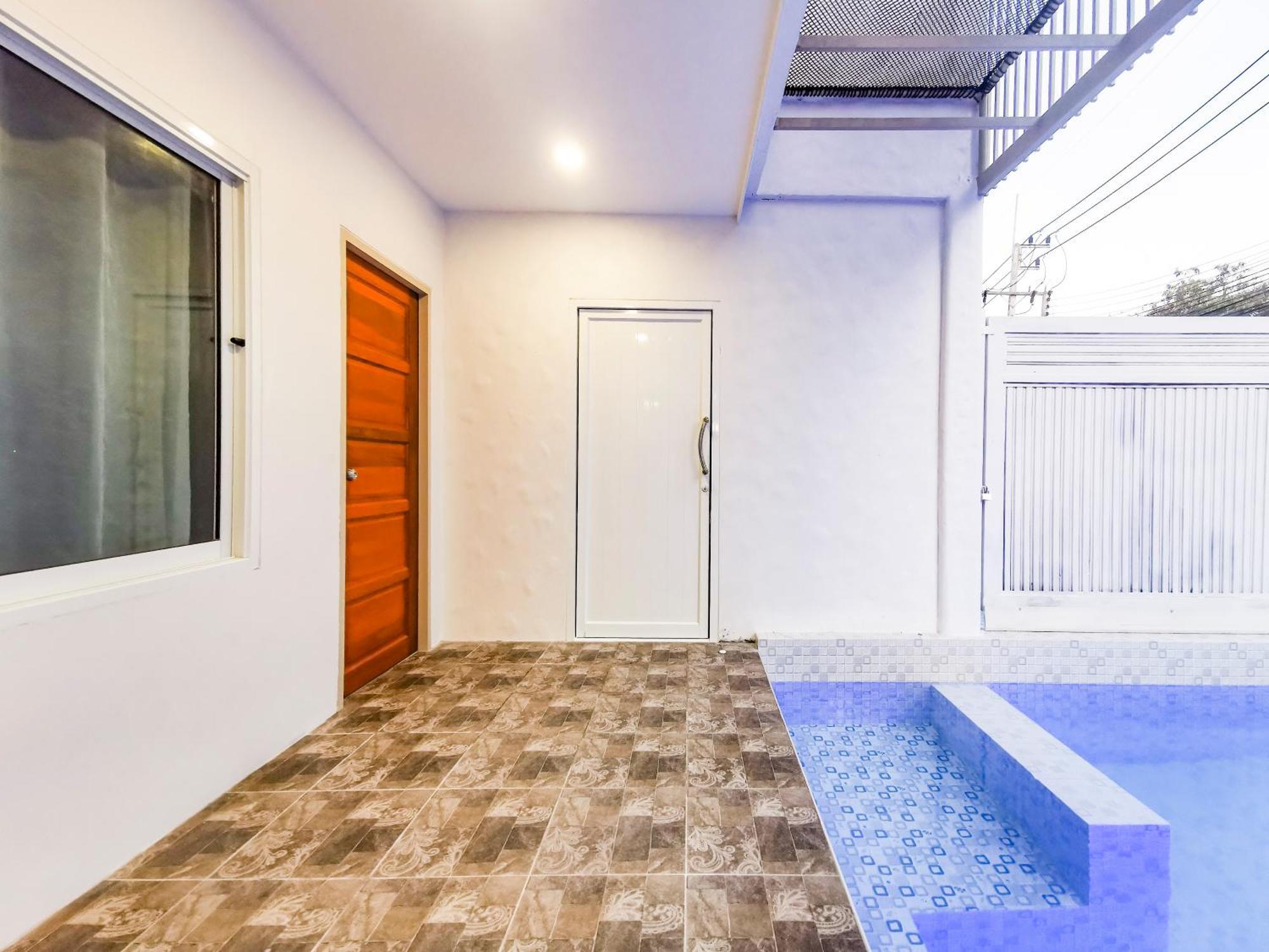 Thepprasit Cosy Villa Jomtien Beach Buitenkant foto