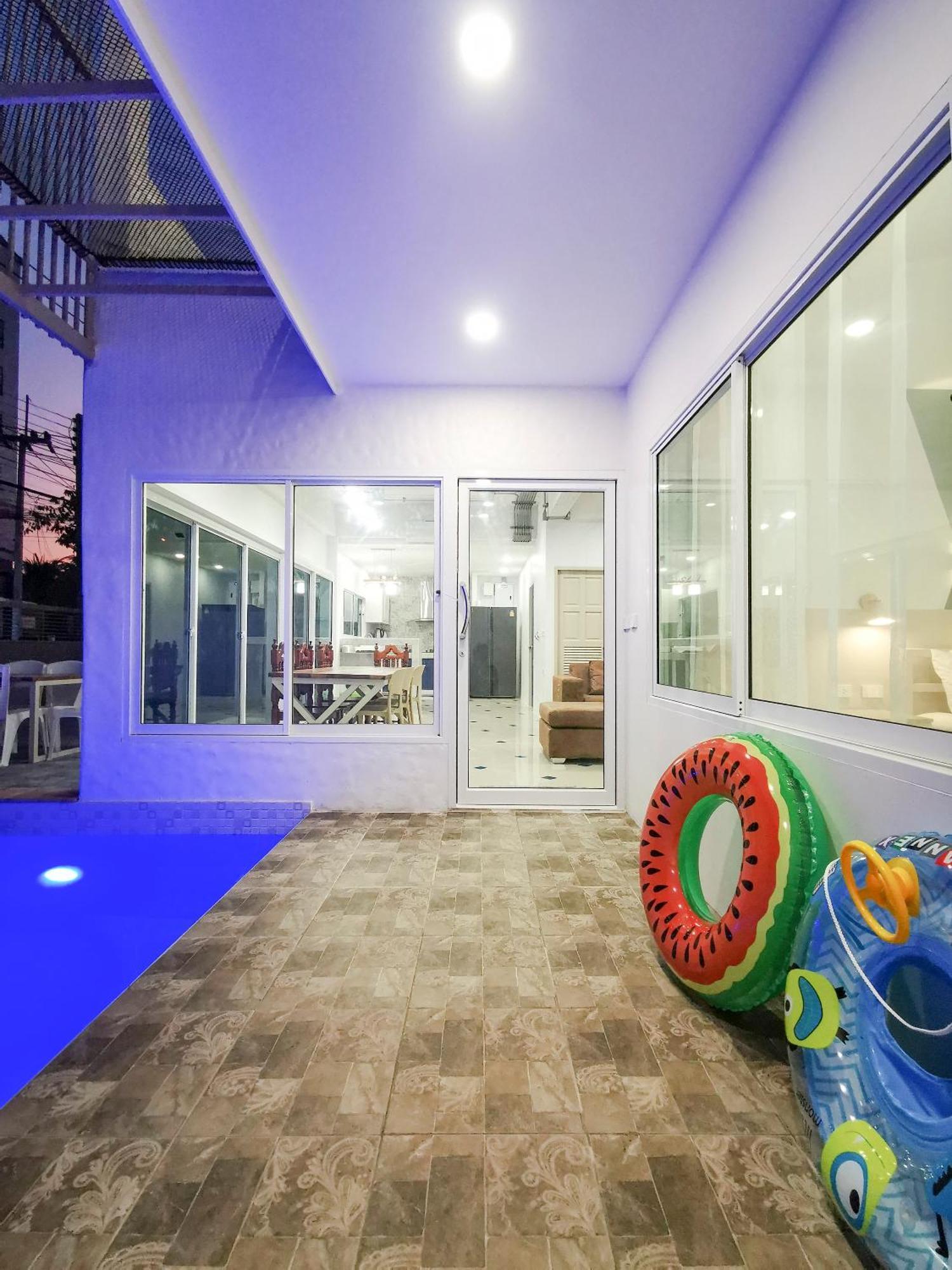 Thepprasit Cosy Villa Jomtien Beach Buitenkant foto