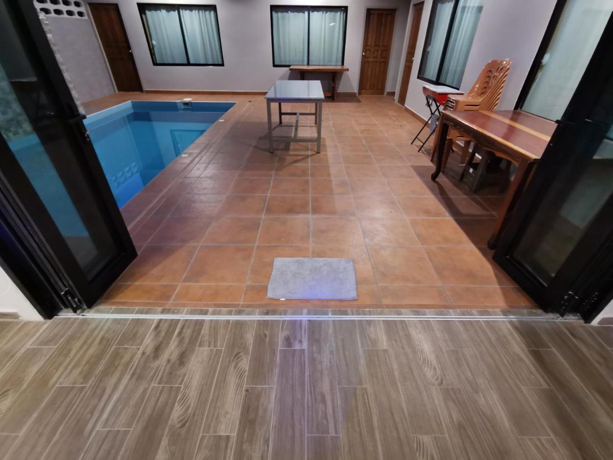Thepprasit Cosy Villa Jomtien Beach Buitenkant foto