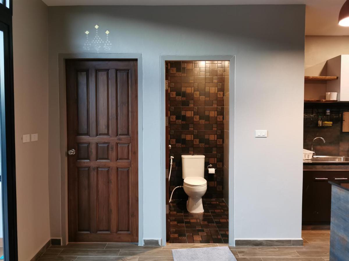 Thepprasit Cosy Villa Jomtien Beach Buitenkant foto